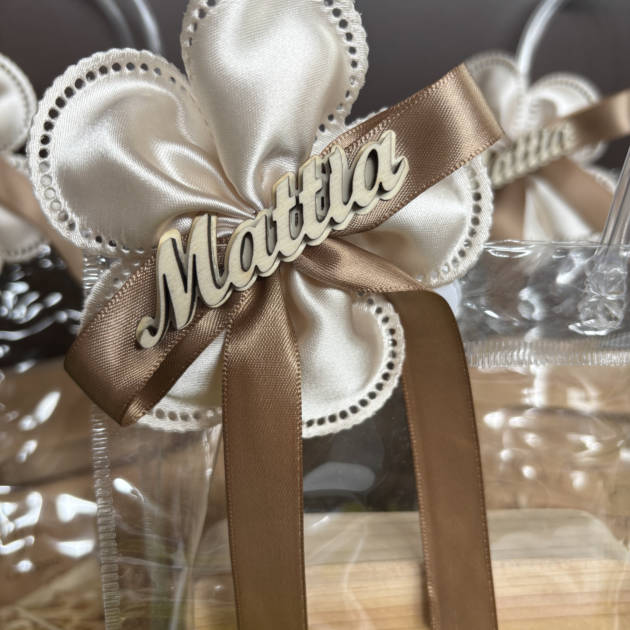 Nomi in legno per confezioni bomboniere