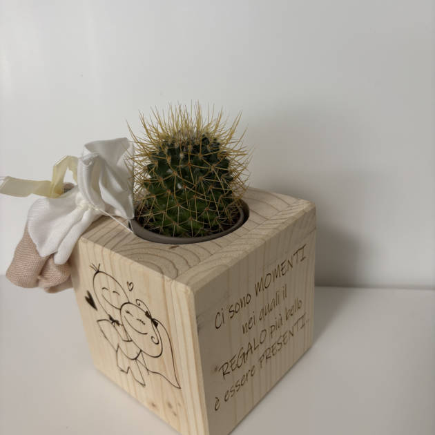 Vaso piccolo in legno massello